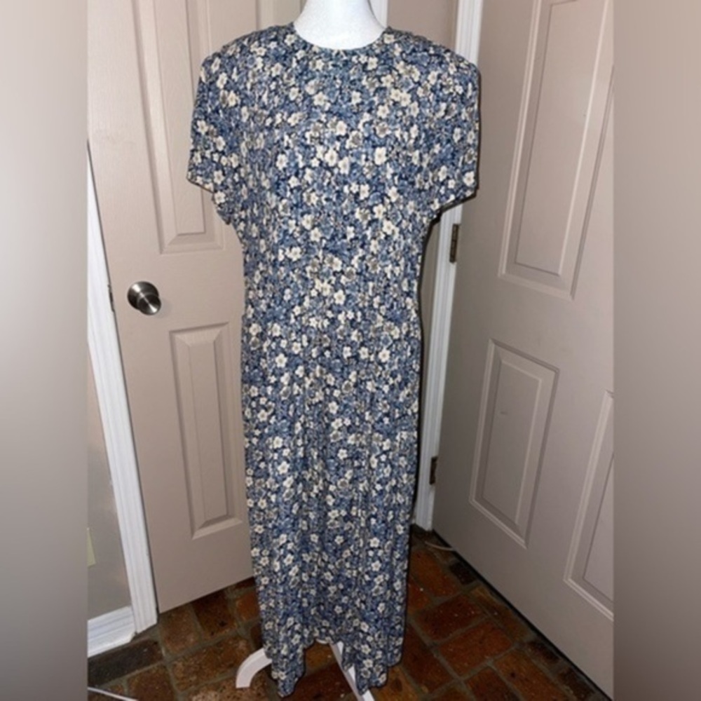 Positive Attitude vintage maxi dress with flattering pin tuck pleats.